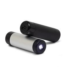 Power Bank 4.000mAh com Lanterna Power Bank 4.000mAh com Lanterna
